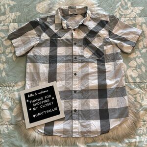 Columbia Regular Fit Short Sleeve Button Down Shirt | Men’s Large